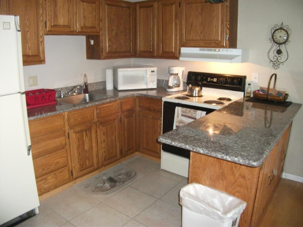 Bent Prop Inn And Hostel Of Alaska - Midtown Anchorage Rom bilde